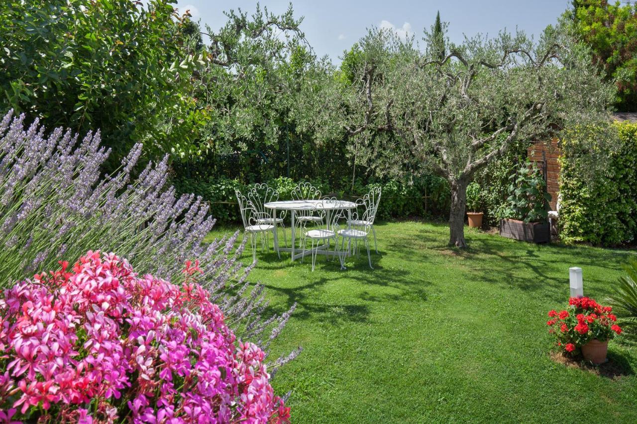 Villa Aurora-Holiday Home Apt 1 Бардоліно Екстер'єр фото